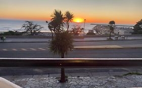 Exclusivo Departamento Frente a Playa Grande